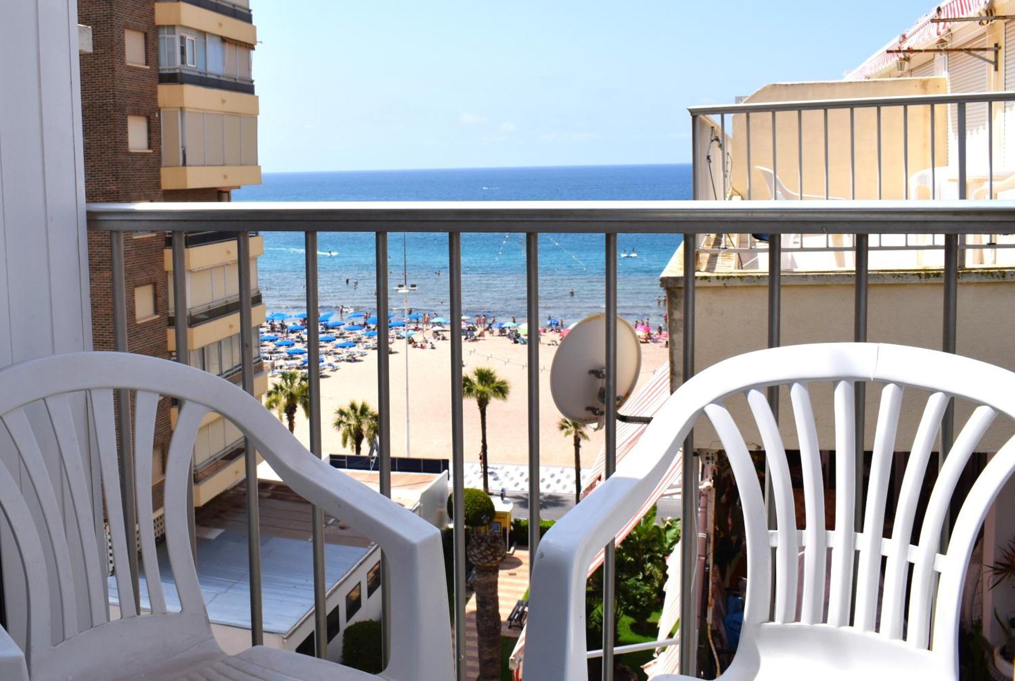 Pato Levante Beach Benidorm Esterno foto